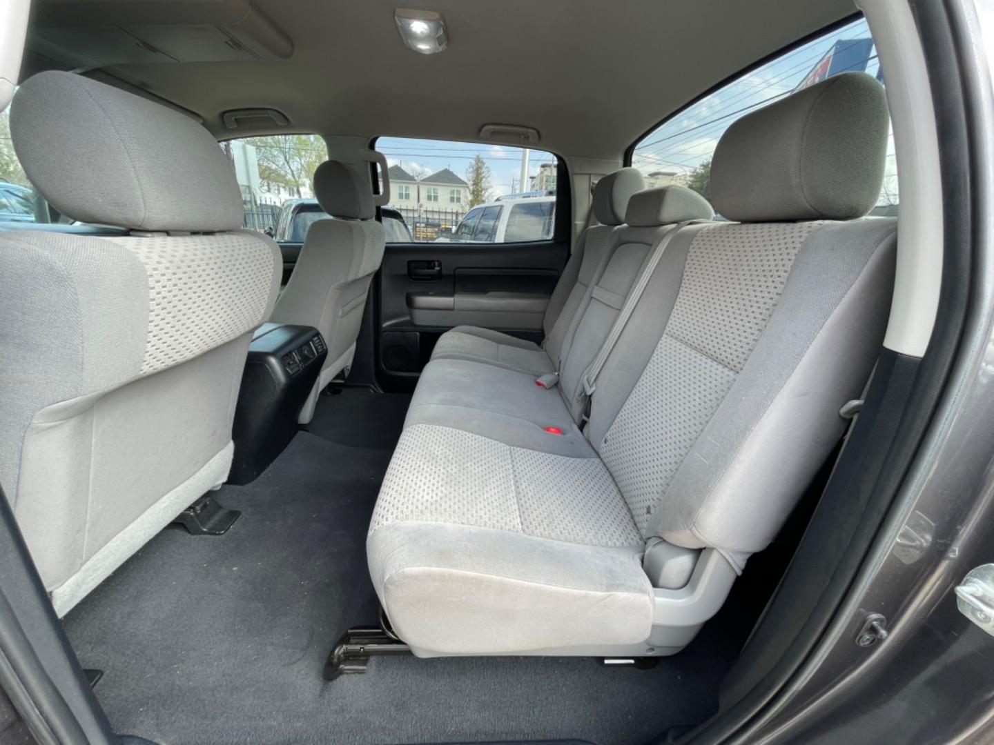 2012 Gray /Silver Toyota Tundra (5TFEY5F17CX) , located at 1501 West 15th St., Houston, 77008, (713) 869-2925, 29.797941, -95.411789 - Photo#5